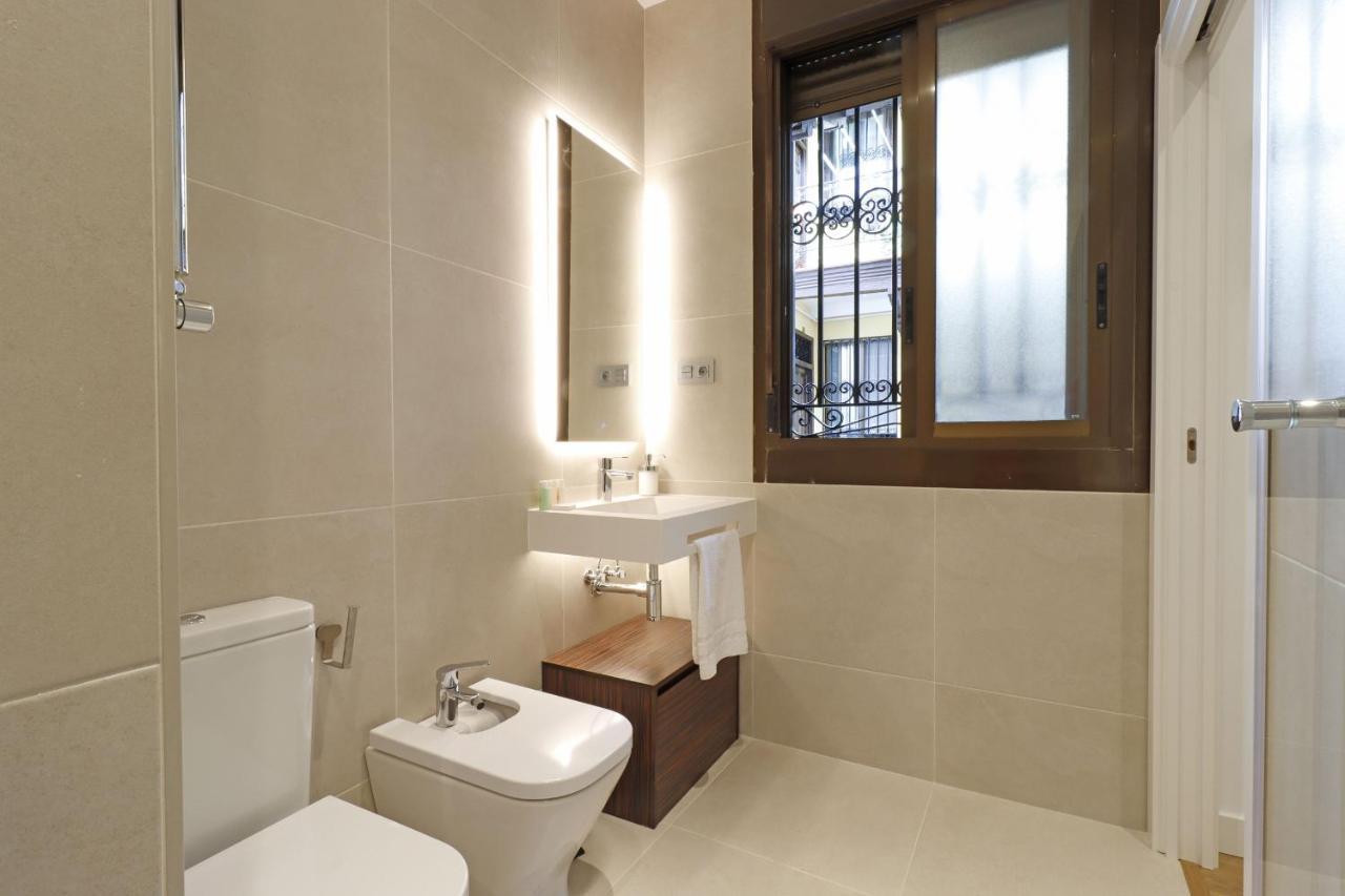 Reina Sofia Boutique II Apartment Madrid Ngoại thất bức ảnh