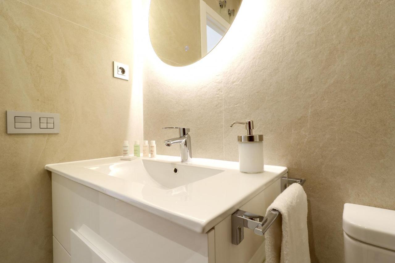 Reina Sofia Boutique II Apartment Madrid Ngoại thất bức ảnh
